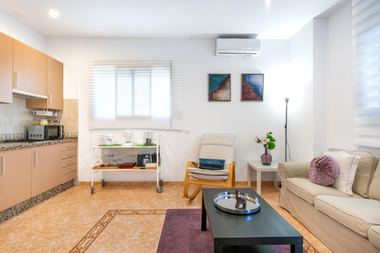Wintowinrentals Great Apartment, Amazing Location In Parque Mediterraneo Lejlighed